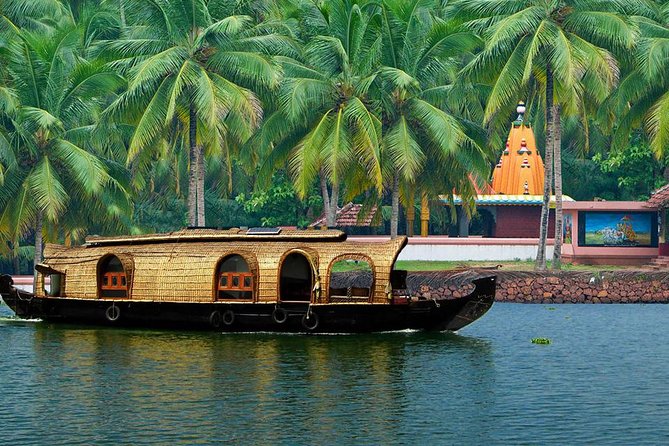 Kerala Backwater Houseboat Tour